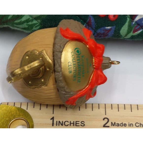 1991 Hallmark Keepsake Ornament Collector's Club Hidden Treasure Squirrel Acorn - Picture 7 of 11